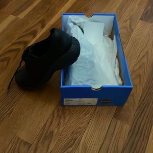 Nurse Mate Laced Wedges (Louis Black)